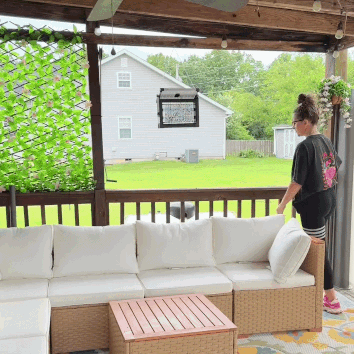Aventvo™ Retractable Outdoor Privacy Screen